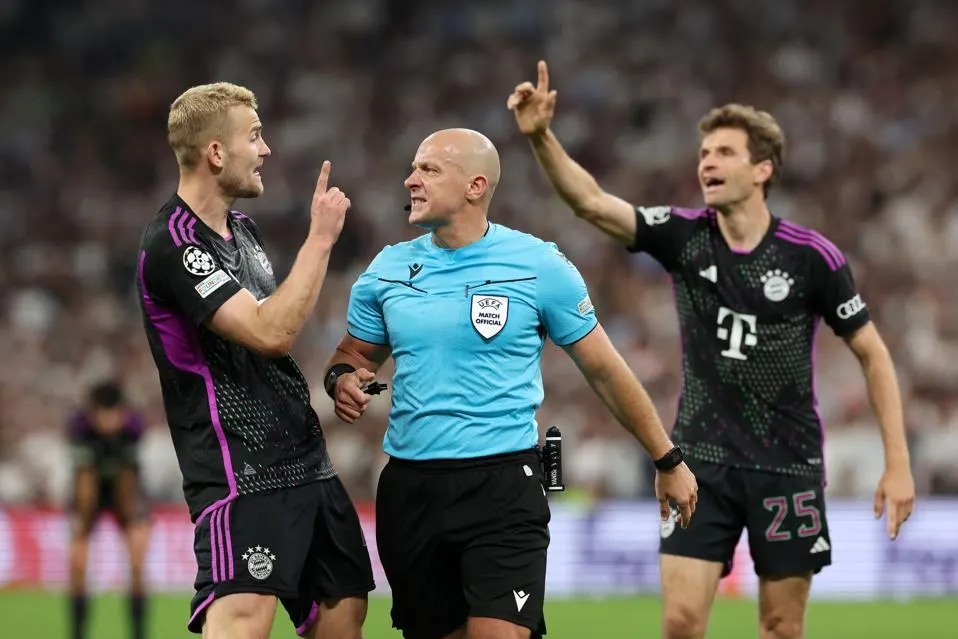 皇马对阵拜仁慕尼黑：欧冠半决赛戏剧般颇具争议的结局