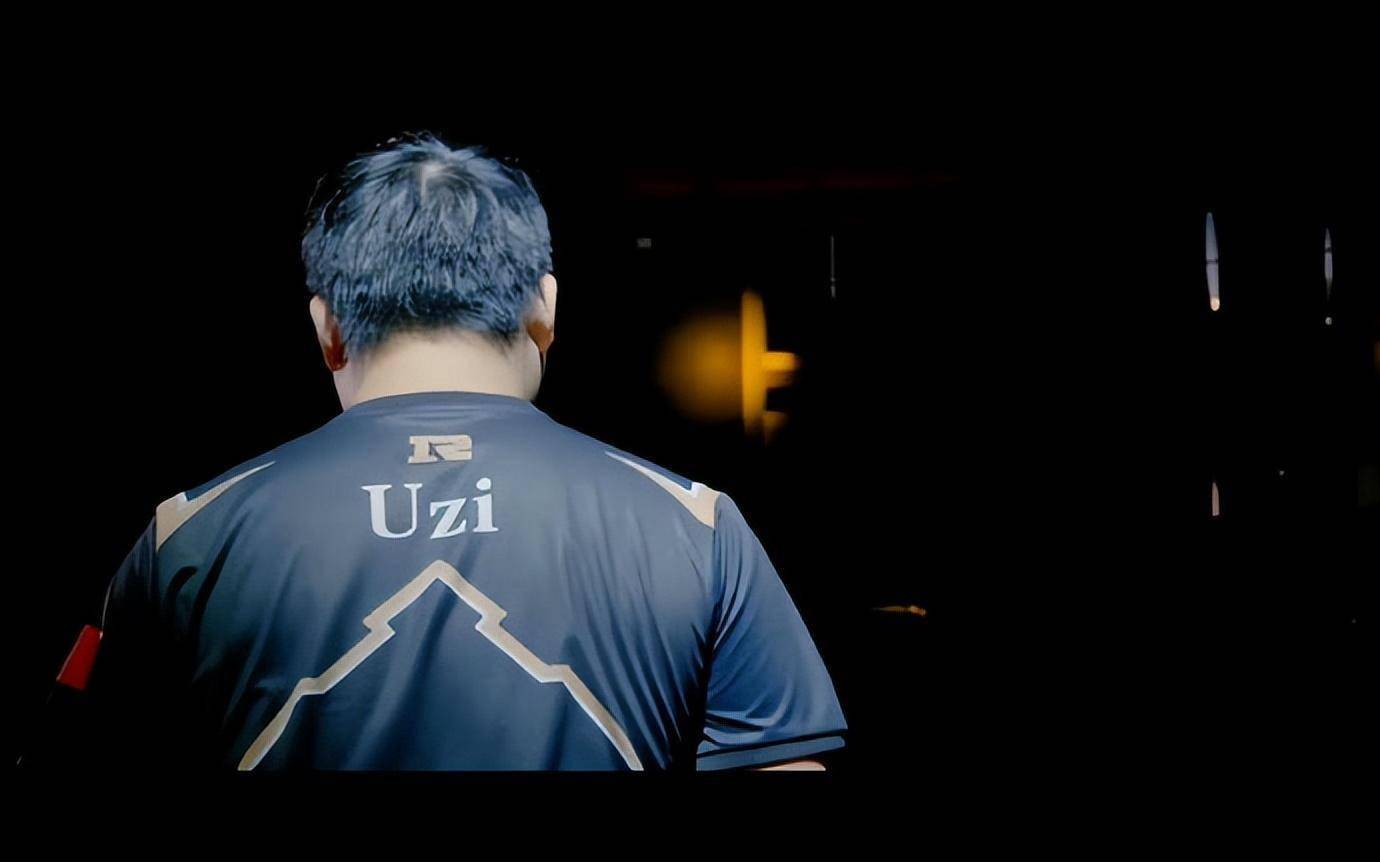 网友调侃：尺帝刚来就当院长？Uzi不在，尺帝称霸LPL？