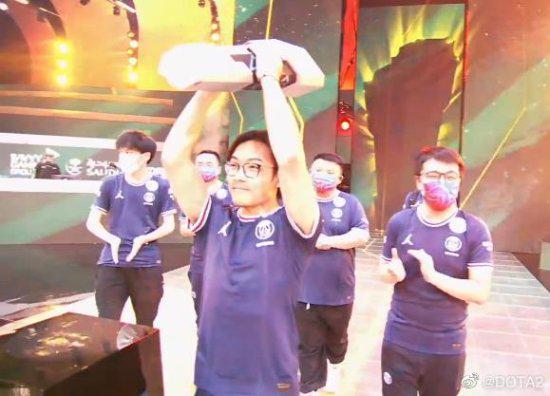 恭喜！《Dota2》利雅得大师赛PSG.LGD战队夺冠