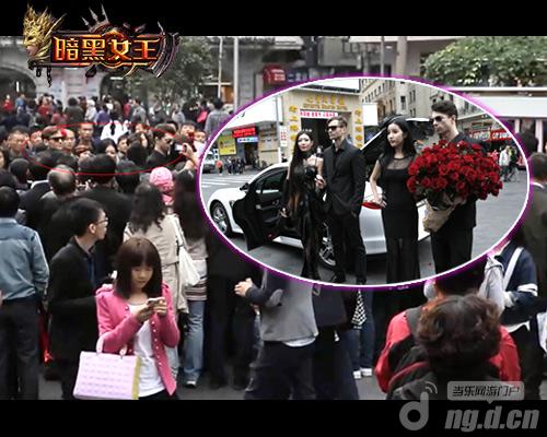 我想再撸一次《暗黑女王》飞机版发布